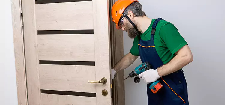 Replace Internal Door Handle with Lock Willmar